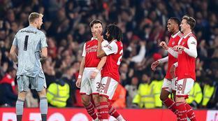 拉开比赛空 拉开比赛空